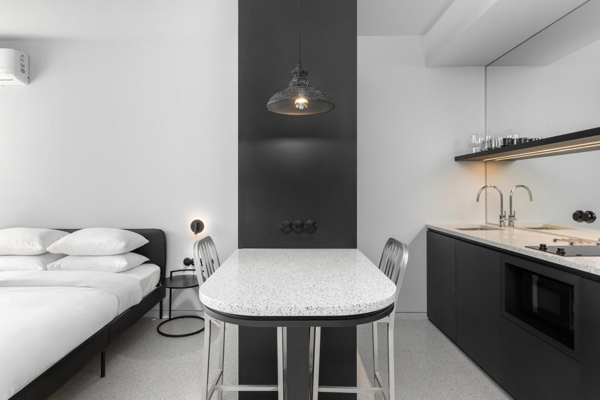Nero Luxury Suites By Zennova Salonicco Esterno foto